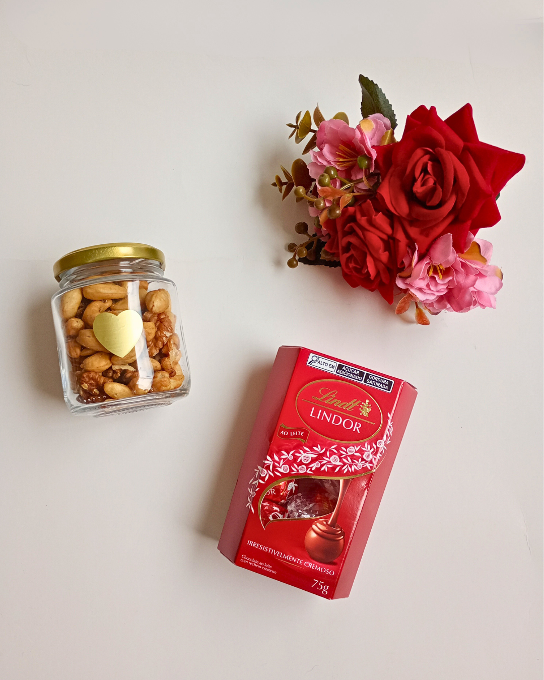 Sacolinha Premium com Porta-Joias e Colar