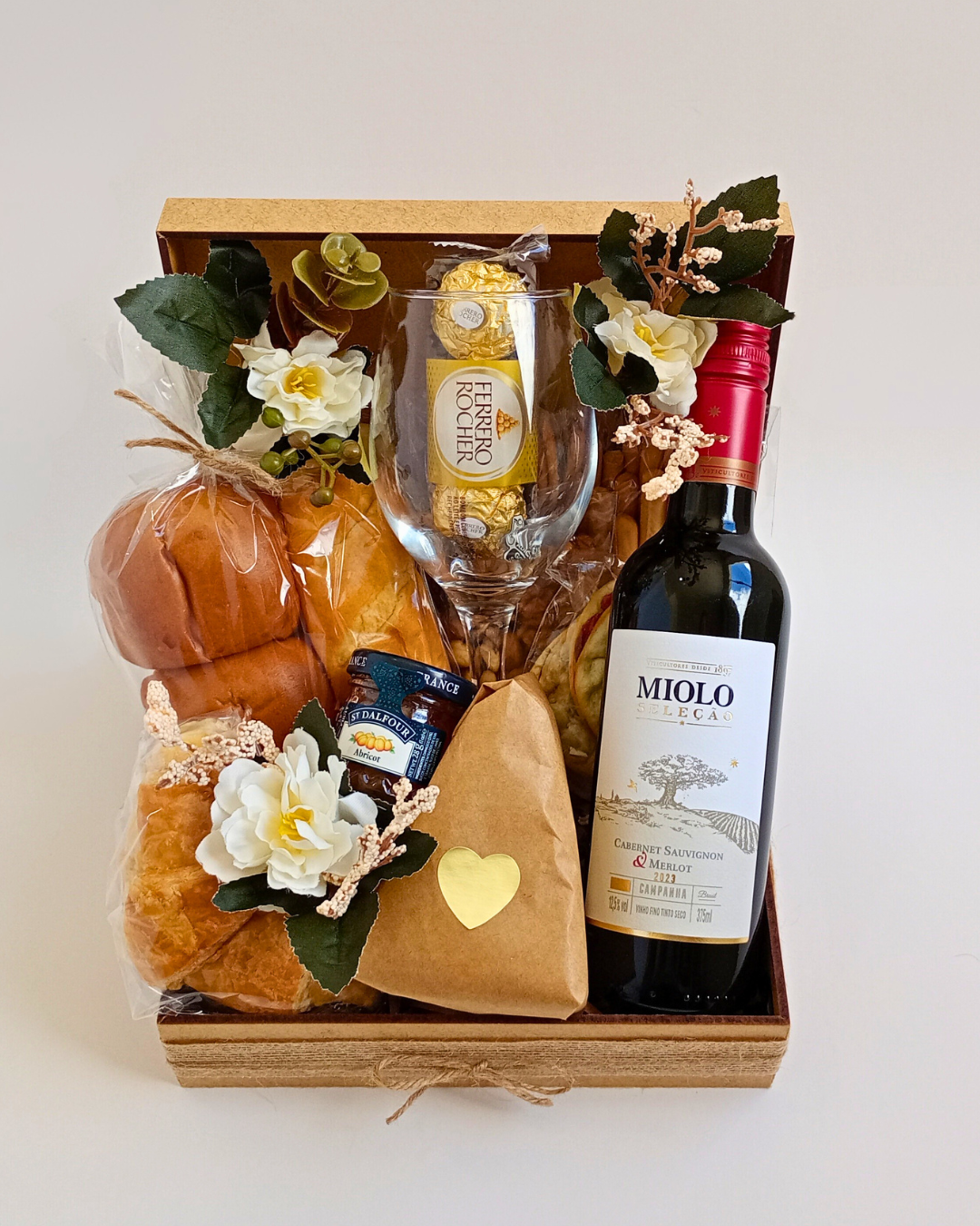 Cesta Queijos e Vinhos - Tamanho M