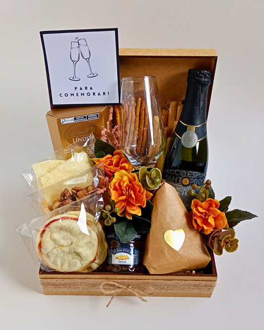 Cesta Para Celebrar com Espumante - Tam. M