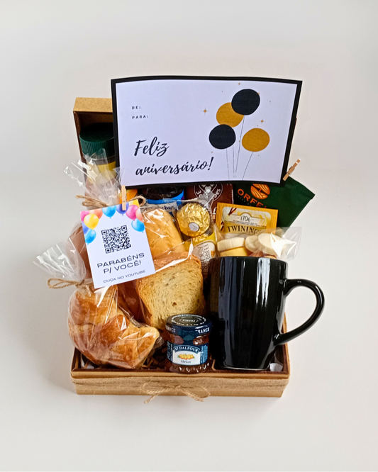 Cesta de Café da Manhã - Tam. M - Caneca Preta