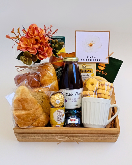 Bandeja de Café da Manhã - Xícara Branca