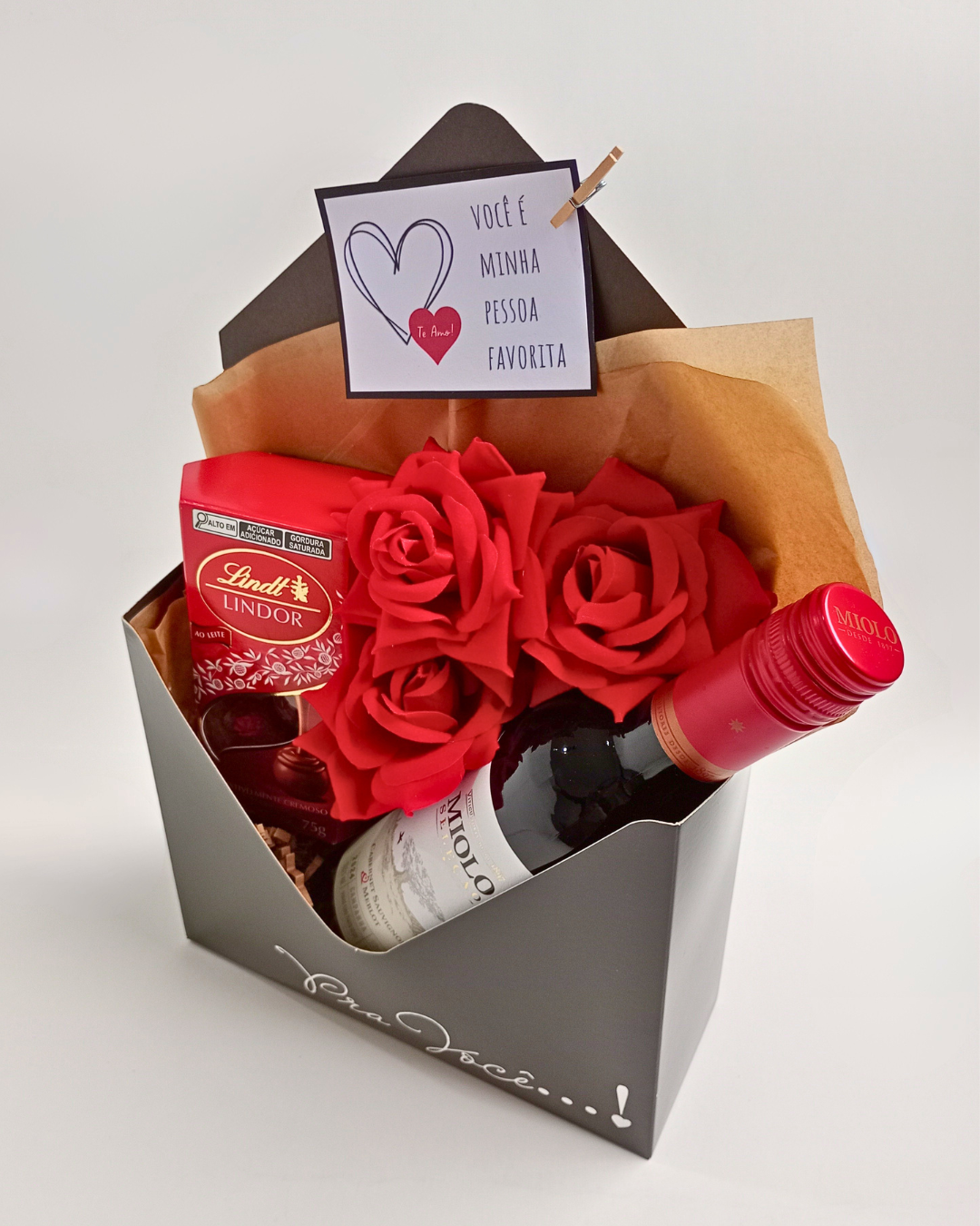 Cesta Envelope com Vinho Miolo e Lindt