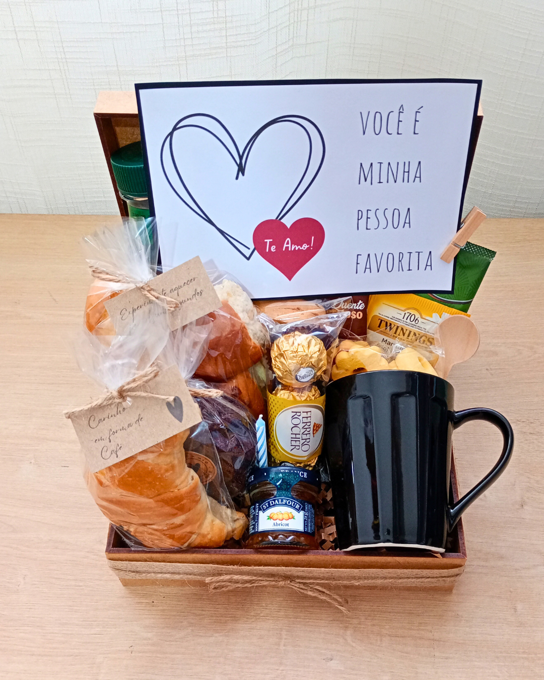 Café da Manhã Média - Caneca Preta Canelada