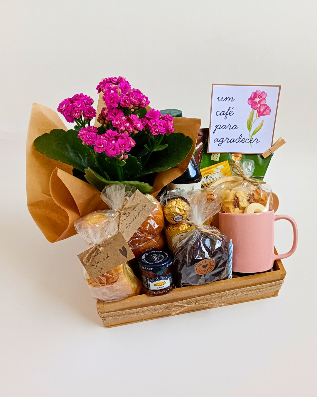 Café da Manhã com Flores - Xícara Rosa