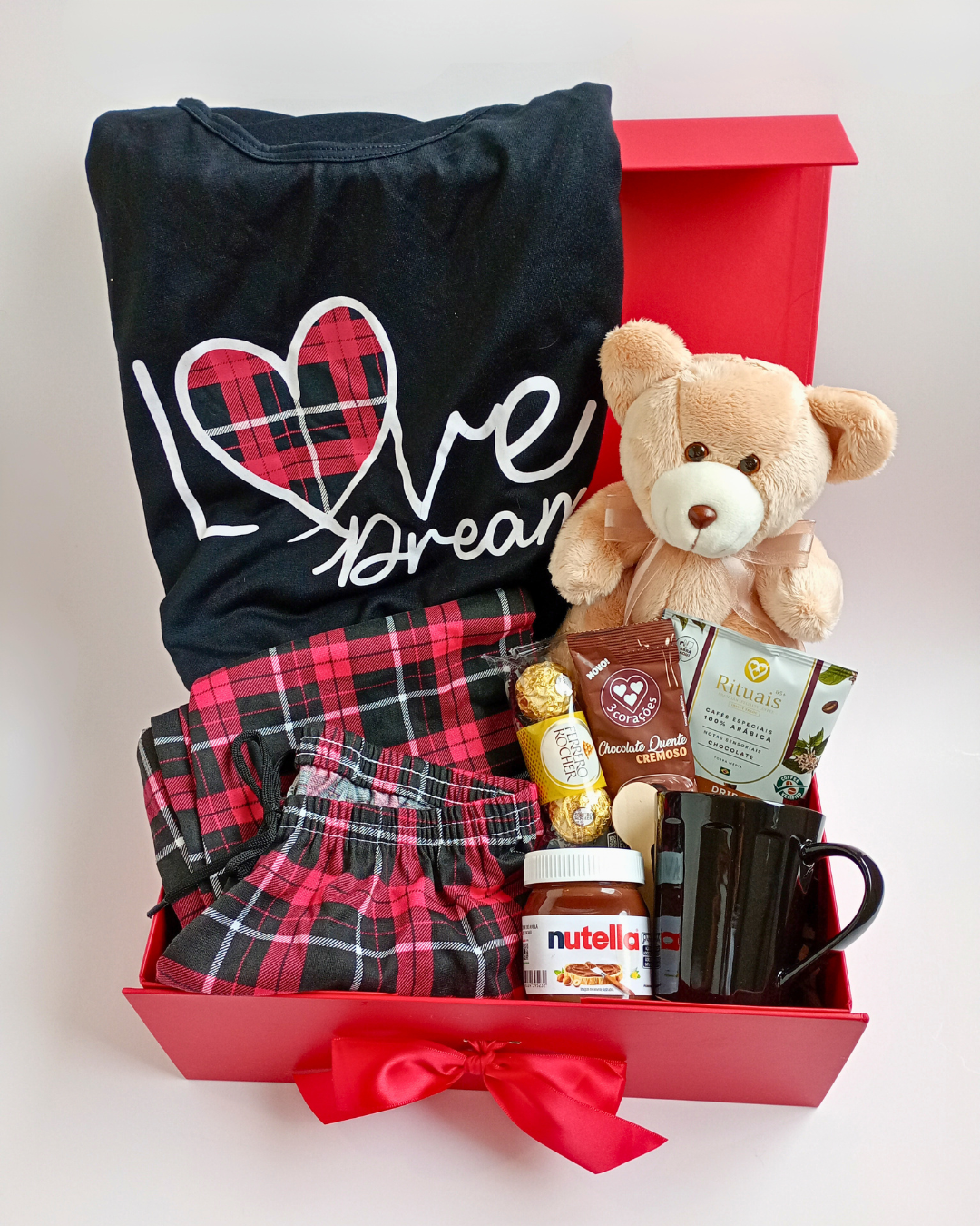 Caixa Premium com Pijama, Cafezinho e Ursinho de Pelúcia