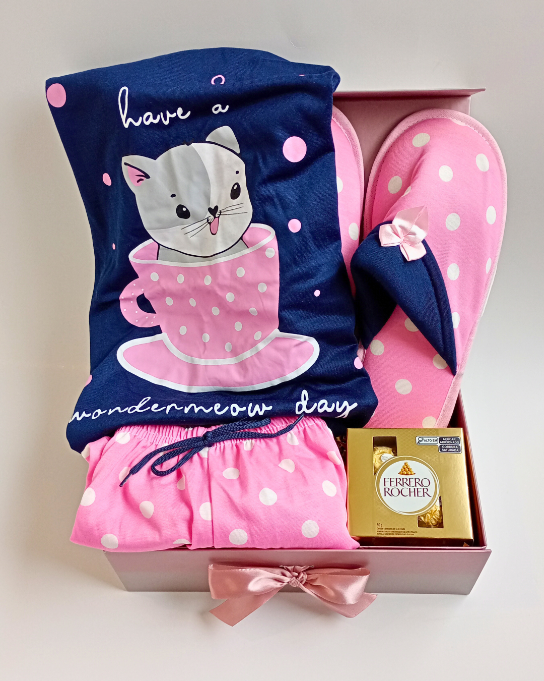 Caixa de Presente com Pijama Gatinho