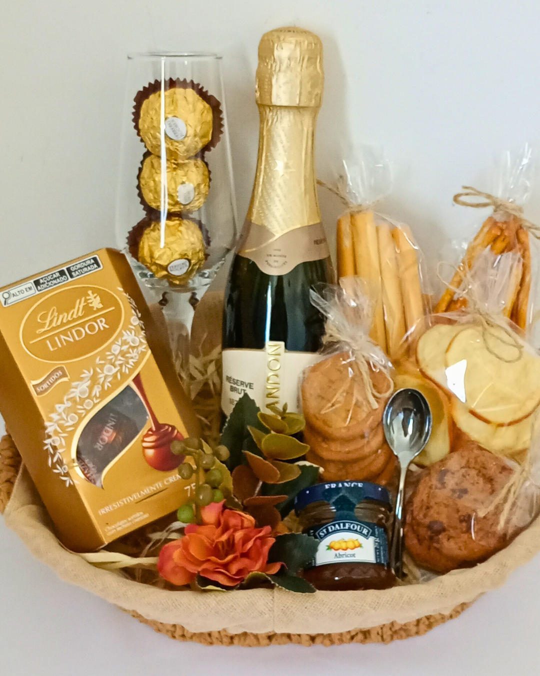 Cesta Premium com Chandon e Lindt